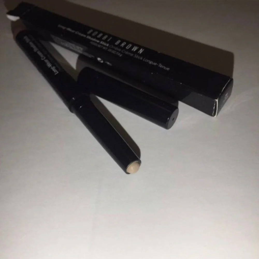 Bobbi brown shadow stick